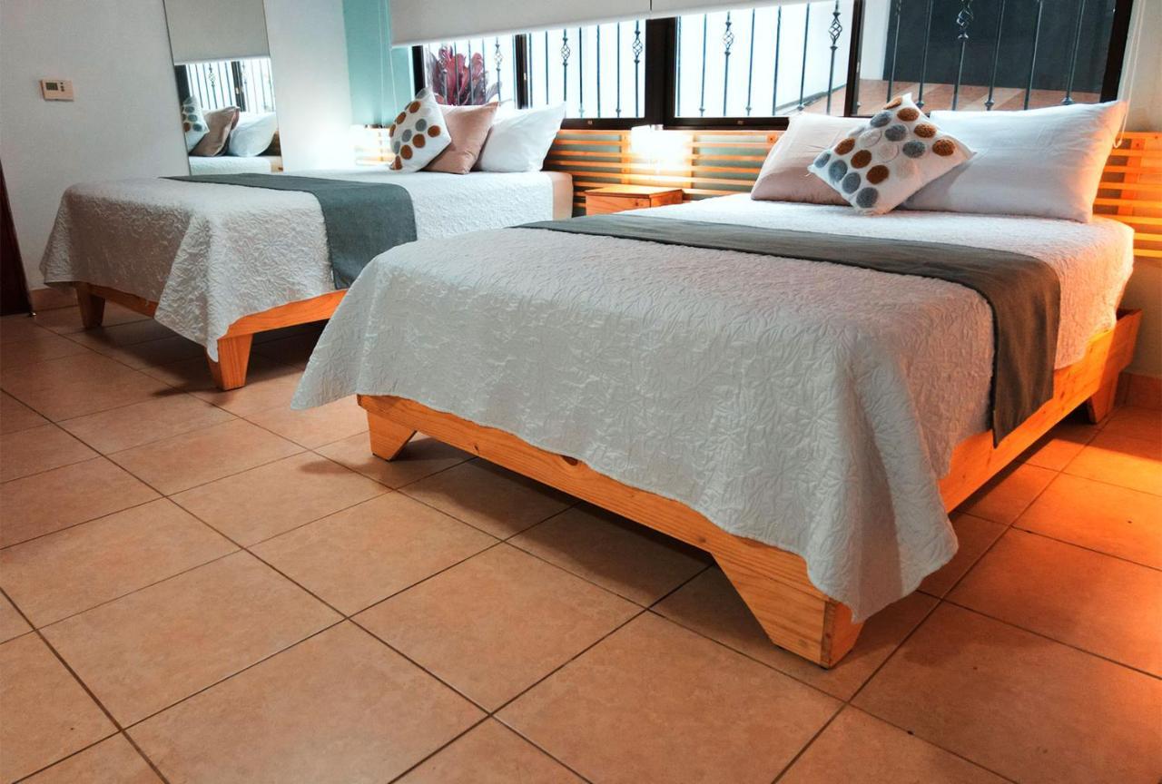 אסקזו Trebol Amarillo Bed & Breakfast מראה חיצוני תמונה