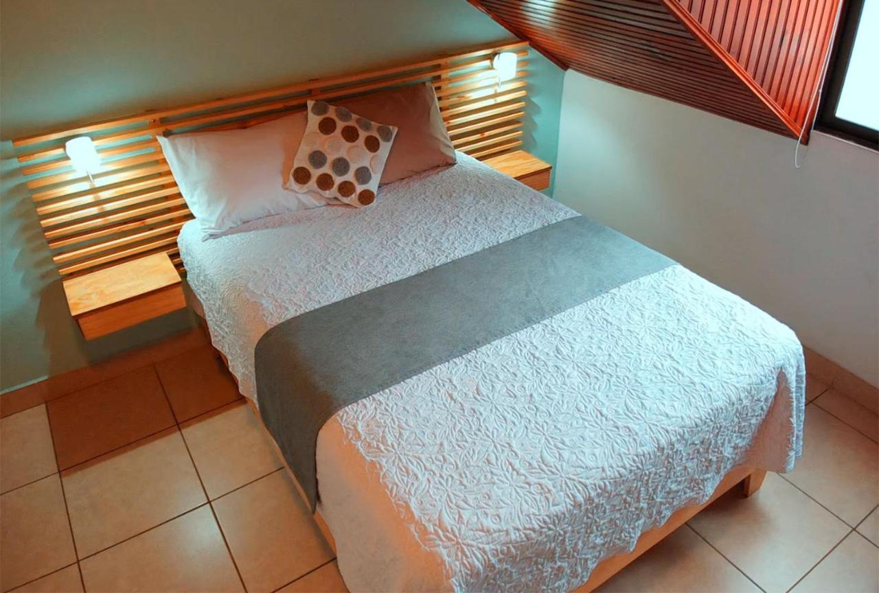 אסקזו Trebol Amarillo Bed & Breakfast מראה חיצוני תמונה