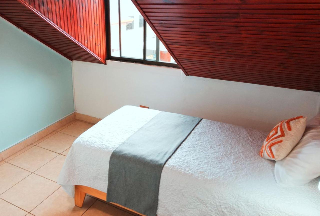 אסקזו Trebol Amarillo Bed & Breakfast מראה חיצוני תמונה